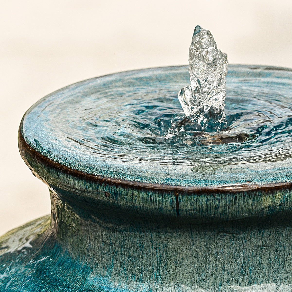 Anais Tall | Urn Water Feature