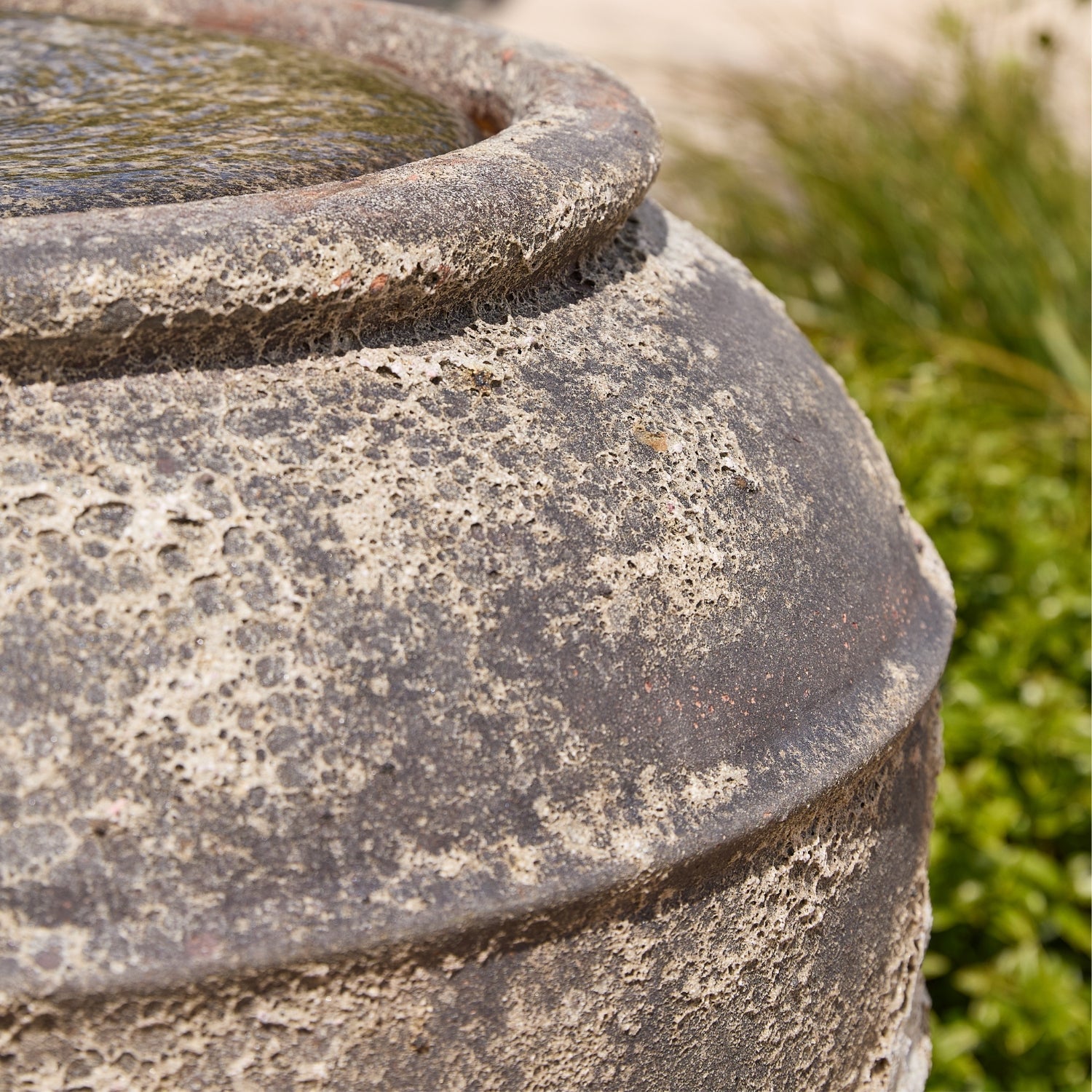 Emile Extra Large Stone | Urn Water Feature