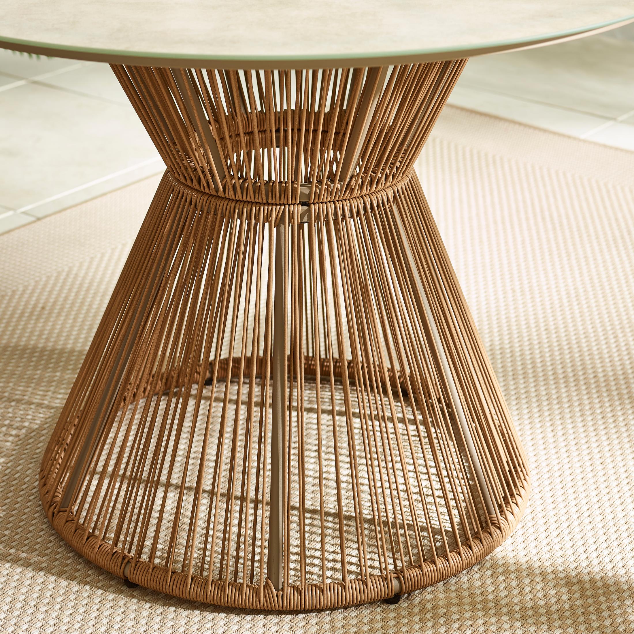 Lanai & Elba Beige Rattan & Cream 4 Seat Round Table Garden Dining Set