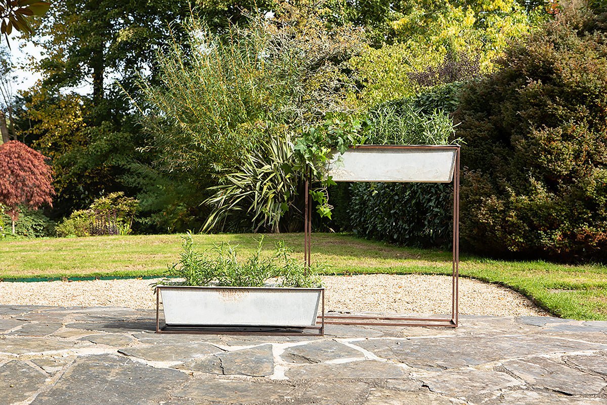 Narlu Wide Standing Planter