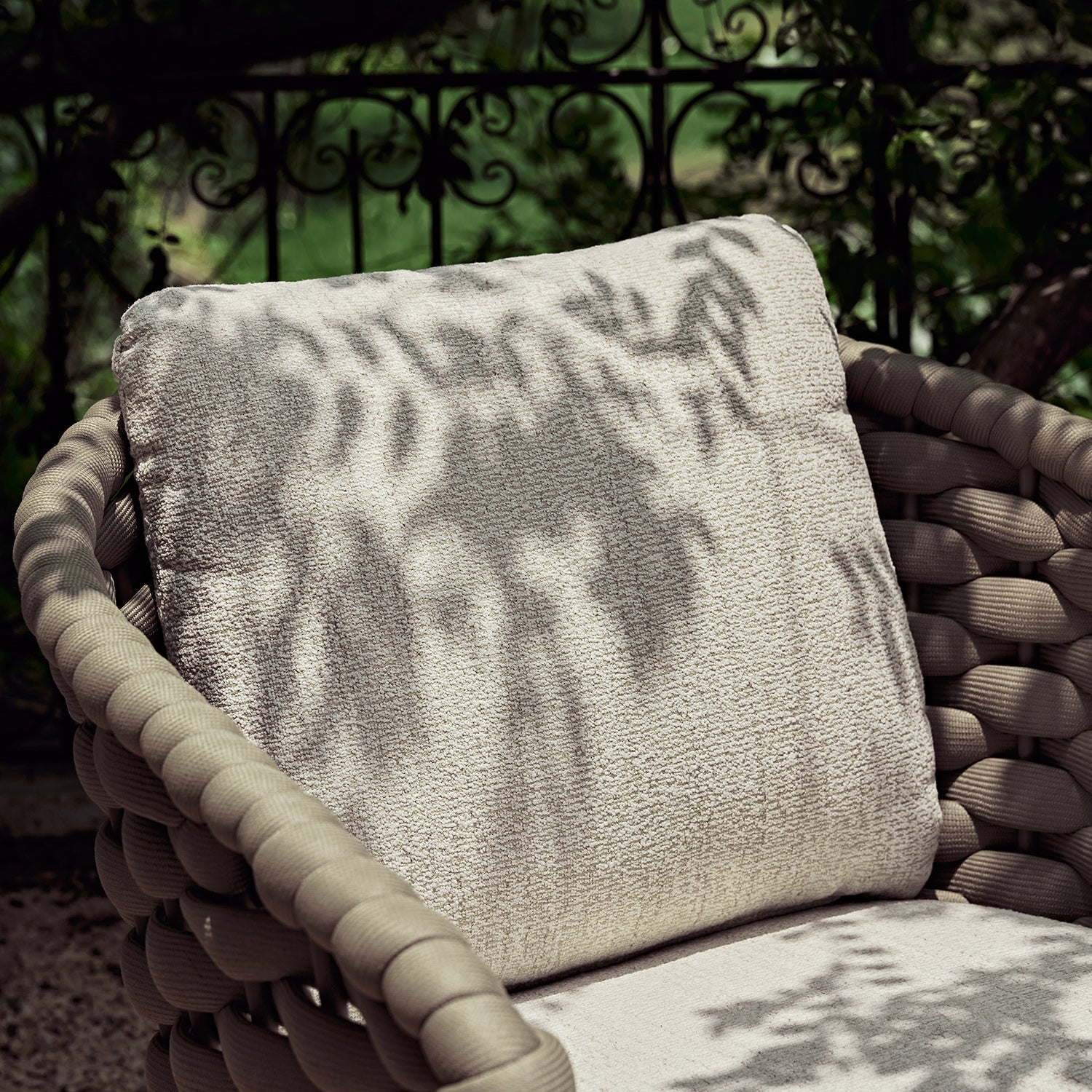 Positano Wide Rope Bistro Set, Taupe