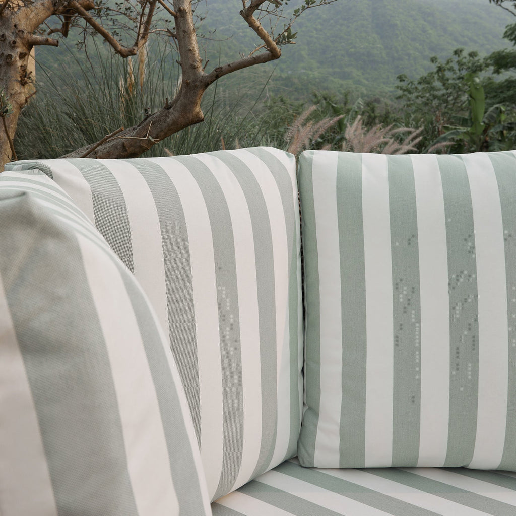 Bellagio Round Wicker Swivel Daybed, Natural with Sage Stripes