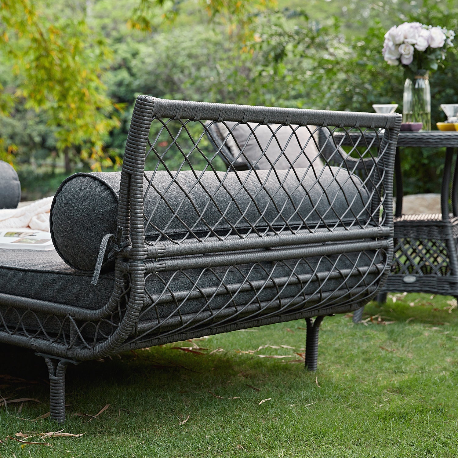 Willowbrook Lattice Weave Rattan Daybed, Dark Grey
