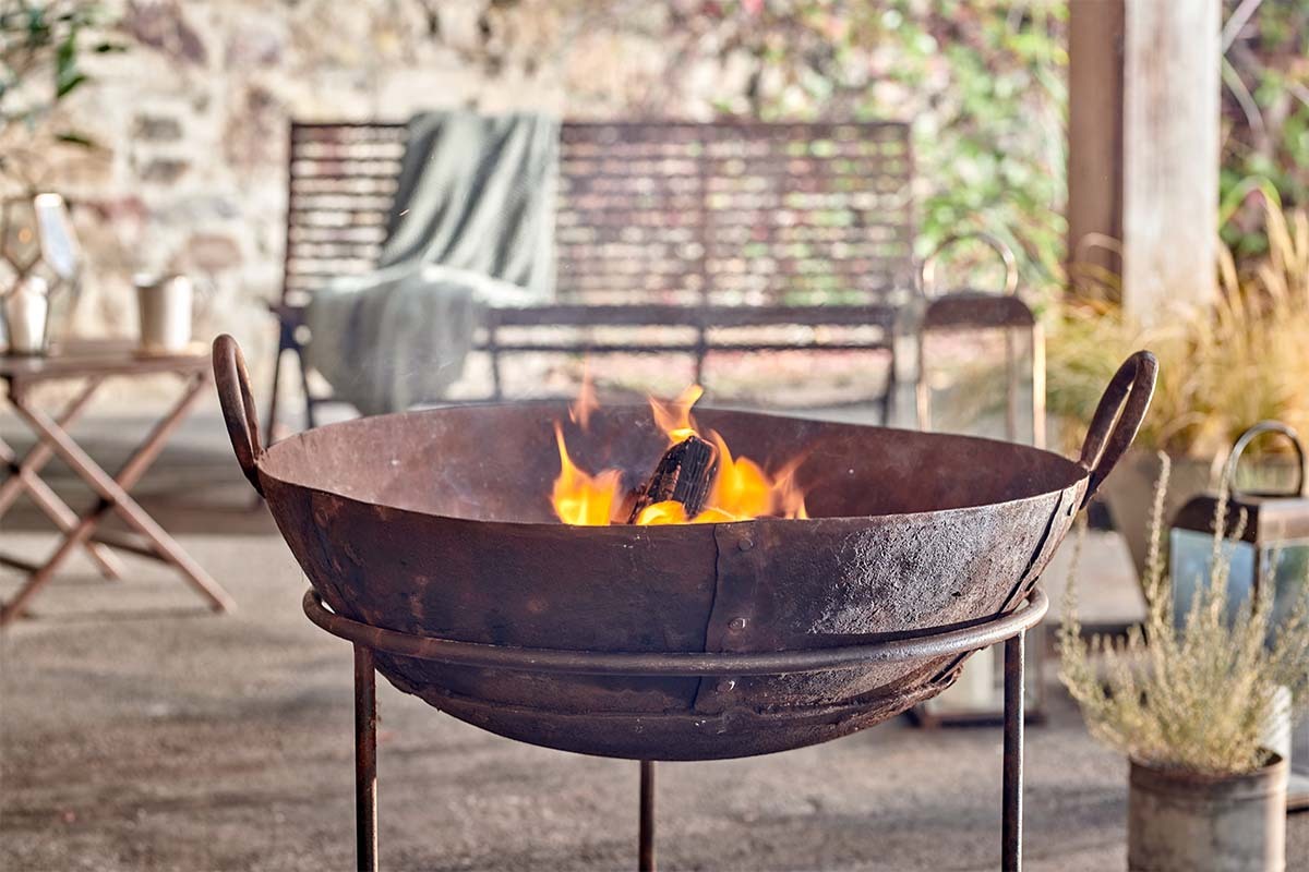 Reclaimed Iron Kadai With Grill - Small