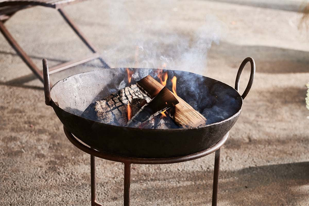 Reclaimed Iron Kadai With Grill - Small