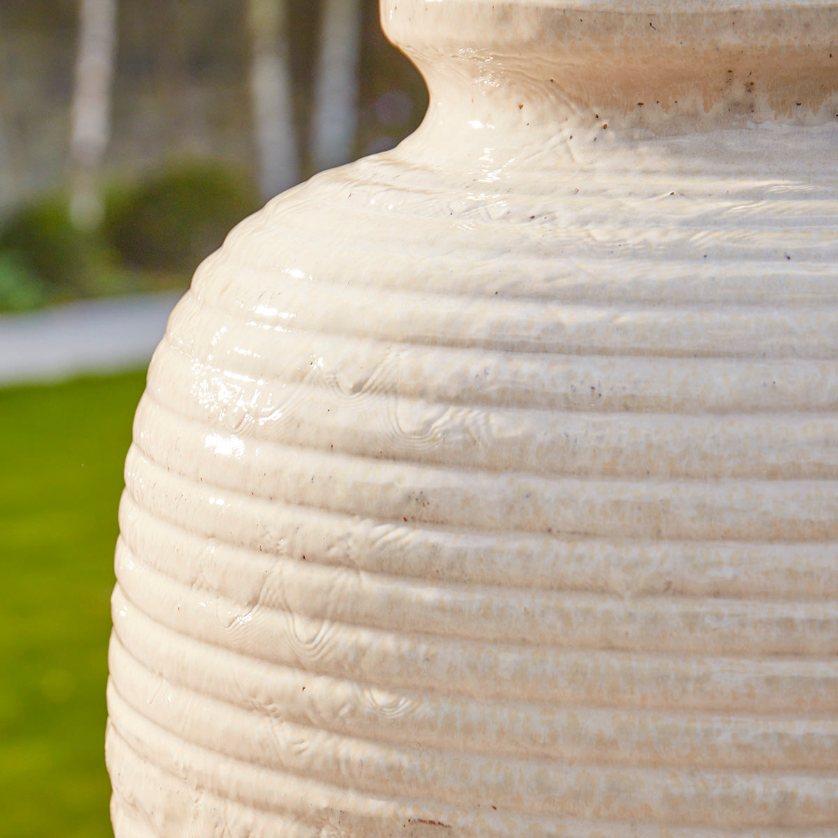 Renee Ripple Urn | Tall Water Feature