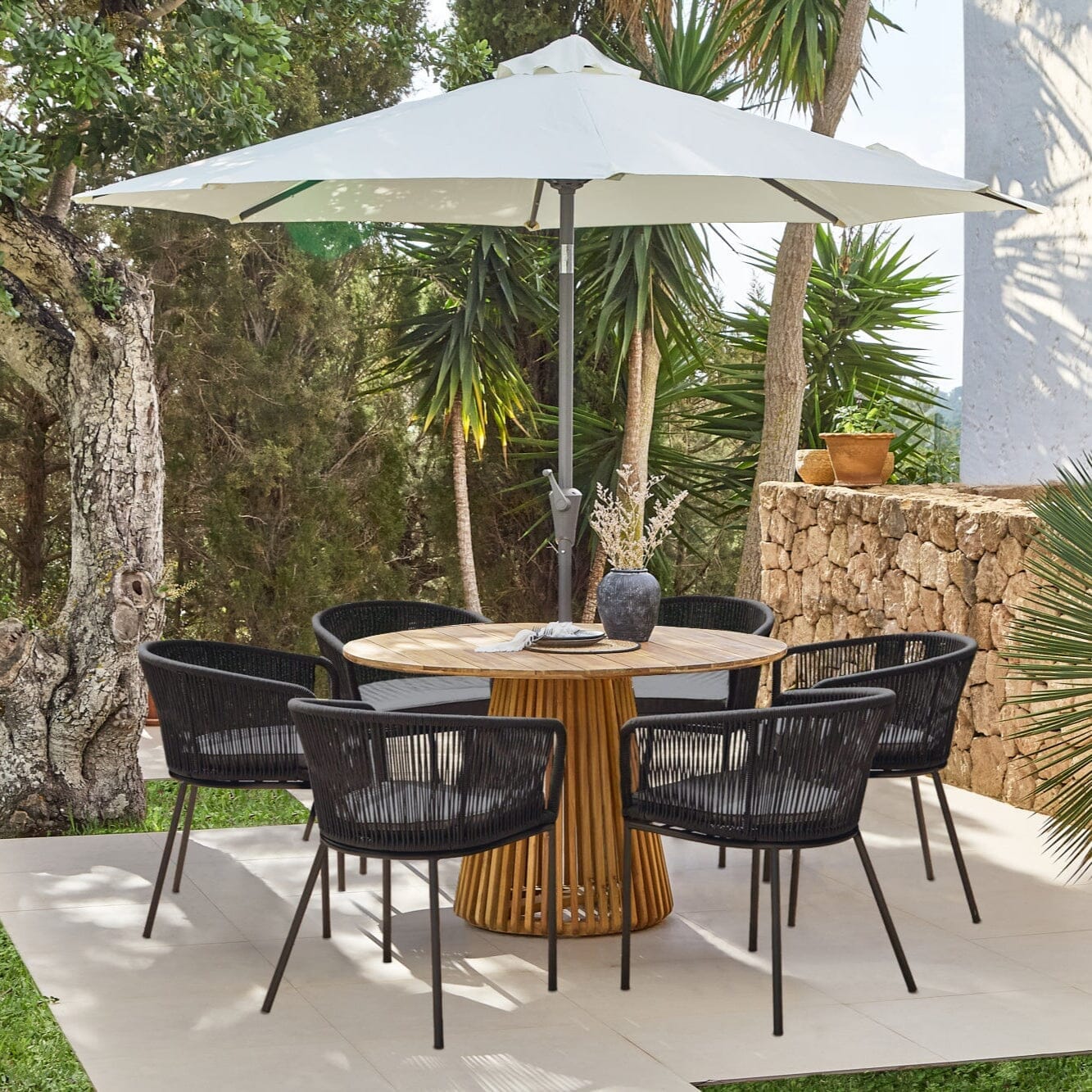 Willow 6 Seater Round Wooden Garden Set with 6 Hali Black Rope Chairs & Round Cream LED Parasol