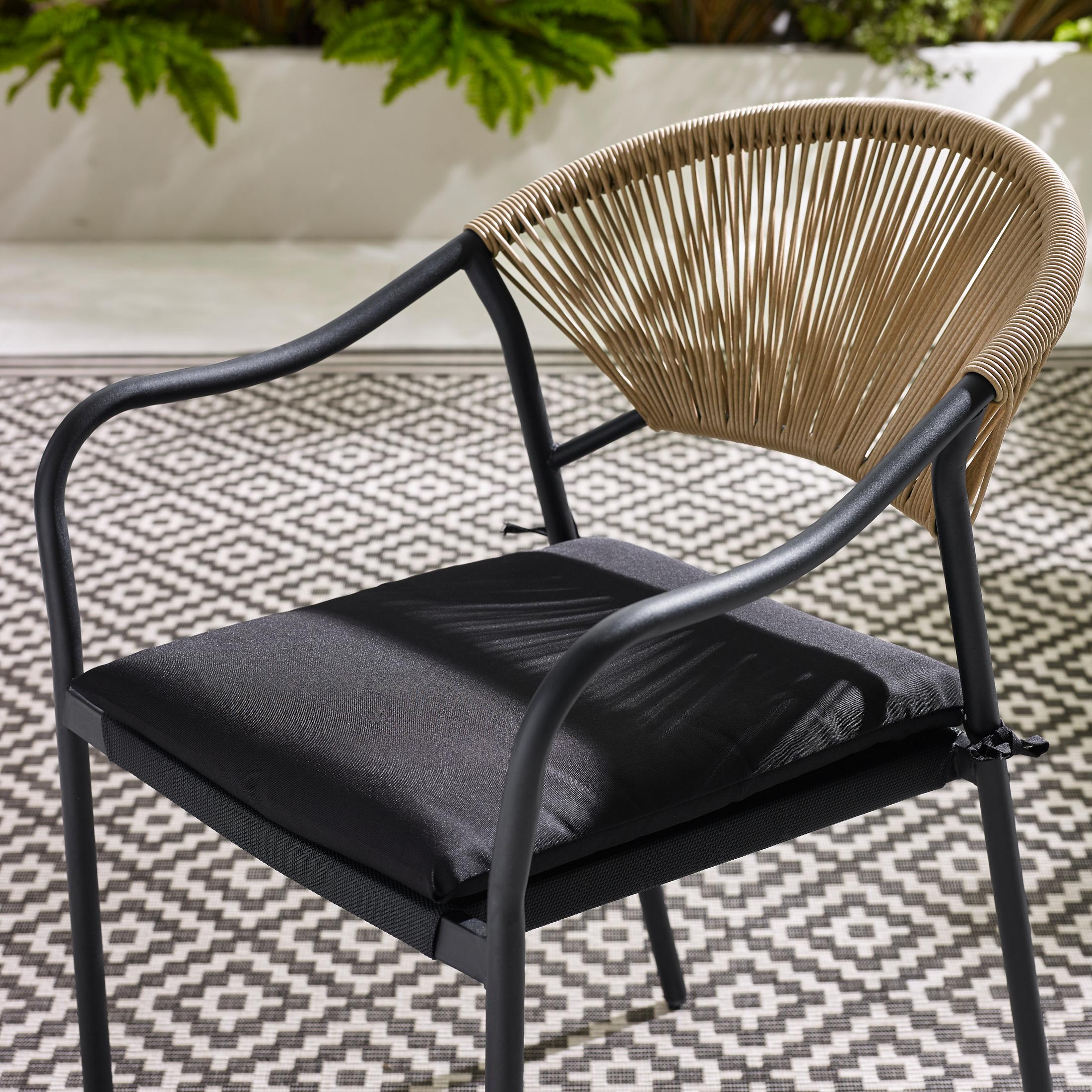 Lanai & Elba Beige Rattan & Black 4 Seat Round Table Garden Dining Set
